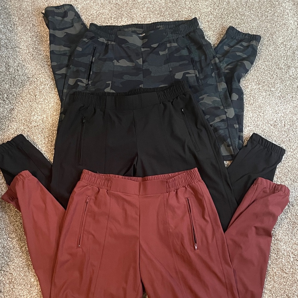 Old Navy Women's Camouflage, Black, and Burgundy Joggers